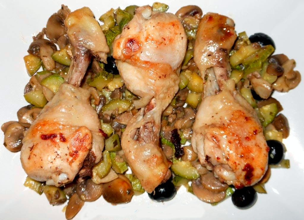 Cosce-di-pollo-con-funghi-e-carote